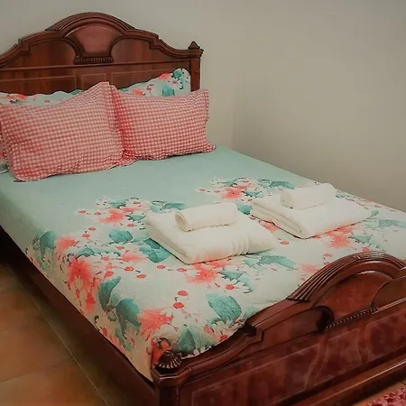 Julia House Holidays *